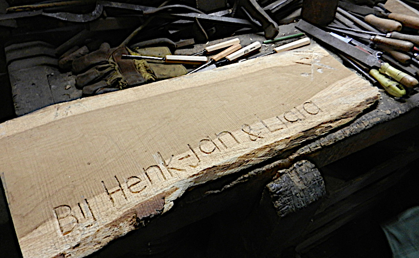 balkon gewelddadig Is Letters snijden in hout. | Werkplaats 5